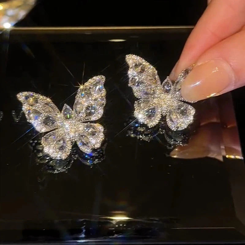 New Shiny Exquisite Zircon Butterfly Stud Earrings for Women 2023 Fashion Trend Elegant Temperament Ladies Wedding Party Jewelry