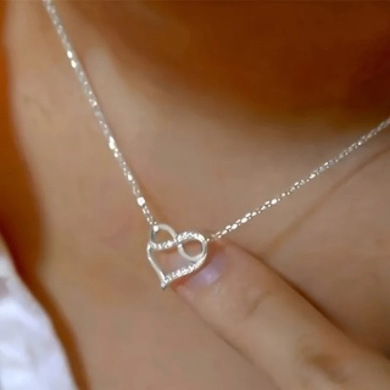 Korea Ins Fashion Simple Design Gold Color Heart Pendant Necklace Ladies Personality Trend Party Jewelry Accessories