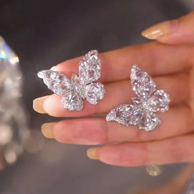 New Shiny Exquisite Zircon Butterfly Stud Earrings for Women 2023 Fashion Trend Elegant Temperament Ladies Wedding Party Jewelry